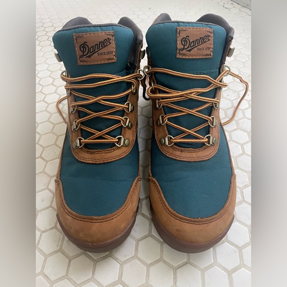 *Brand new* Danner Women’s Jag distressed brown/deep teal Boots - Picture 4 of 11